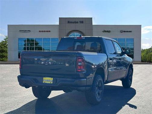 2025 RAM 1500 Warlock Crew Cab 4x4 5'7' Box