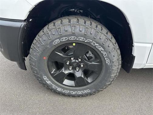 2026 RAM 1500 Warlock Crew Cab 4x4 5'7' Box