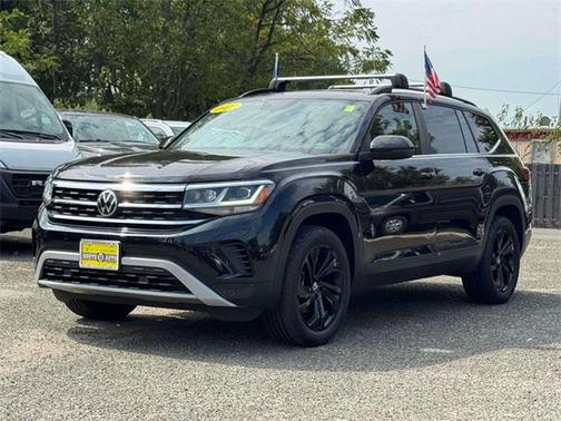 2022 Volkswagen Atlas 2.0T SE w/Technology 4MOTION