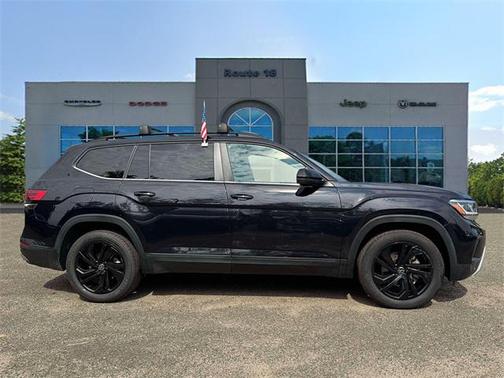 2022 Volkswagen Atlas 2.0T SE w/Technology 4MOTION