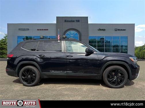 2022 Volkswagen Atlas 2.0T SE w/Technology 4MOTION