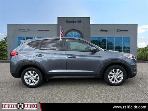 2021 Hyundai TUCSON SE