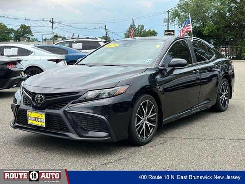 Midnight Black Metallic 2023 Toyota Camry SE
