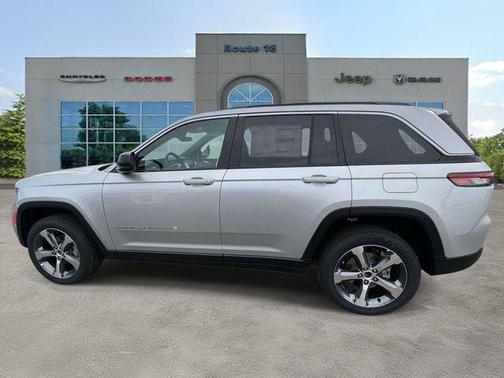 Silver Zynith 2026 Jeep Grand Cherokee Limited