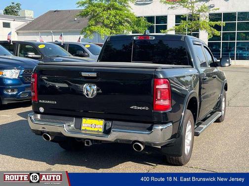 Diamond Black Crystal Pearlcoat 2021 RAM 1500 Laramie