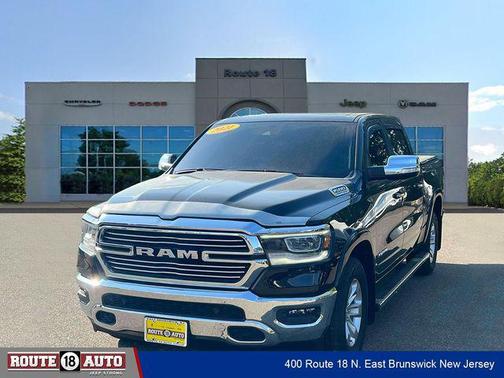 Diamond Black Crystal Pearlcoat 2021 RAM 1500 Laramie