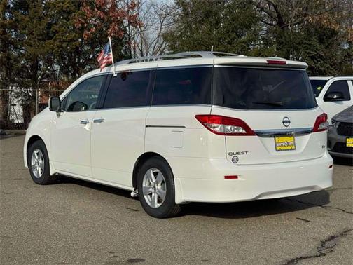 2012 Nissan Quest SV