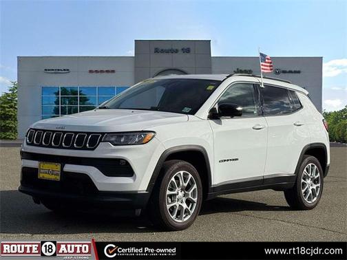 2022 Jeep Compass Latitude Lux