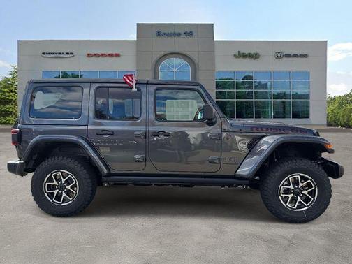 Granite Crystal Metallic Clearcoat 2026 Jeep Wrangler Rubicon