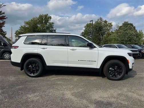 2025 Jeep Grand Cherokee L Altitude