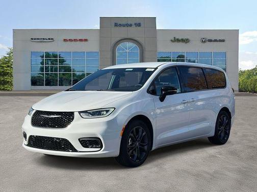 2026 Chrysler Pacifica L