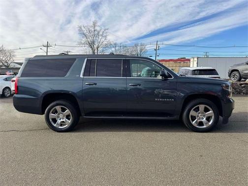 2019 Chevrolet Suburban LT