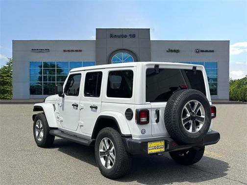2022 Jeep Wrangler Unlimited Sahara