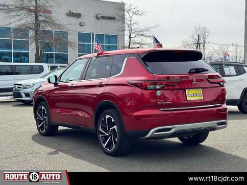 2022 Mitsubishi Outlander SE