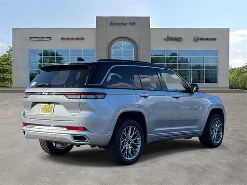 2025 Jeep Grand Cherokee Summit