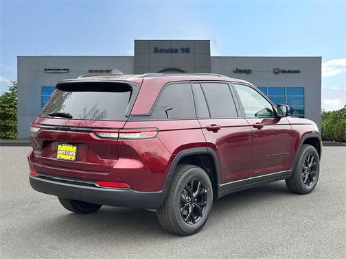 2025 Jeep Grand Cherokee Altitude