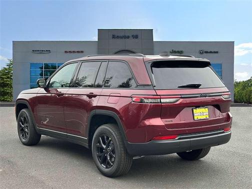 2025 Jeep Grand Cherokee Altitude