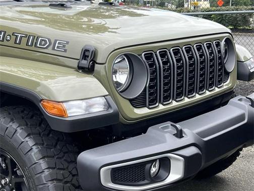 2025 Jeep Gladiator High Tide