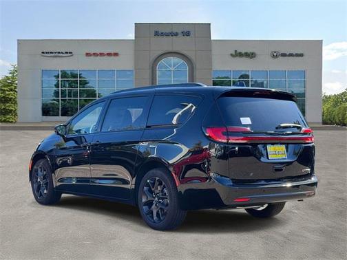 2026 Chrysler Pacifica Limited