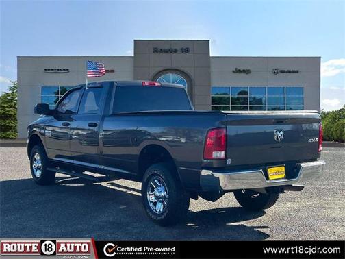 2017 RAM 3500 Tradesman Crew Cab 4x4 8' Box