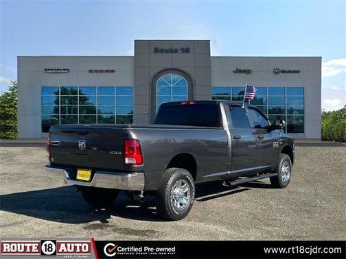 2017 RAM 3500 Tradesman Crew Cab 4x4 8' Box