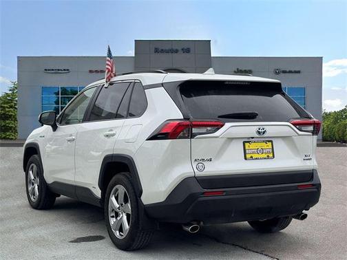 2021 Toyota RAV4 Hybrid XLE Premium