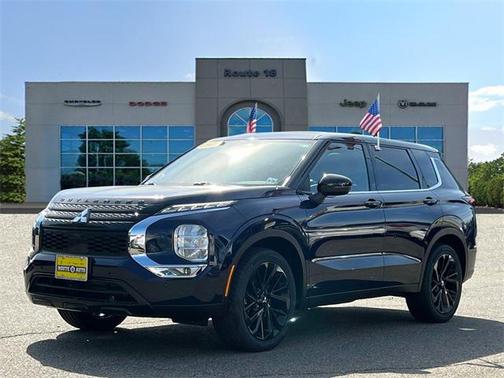 2022 Mitsubishi Outlander Black Edition S-AWC