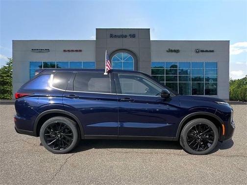 2022 Mitsubishi Outlander Black Edition S-AWC
