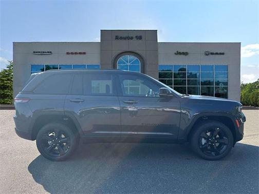 2025 Jeep Grand Cherokee Limited X