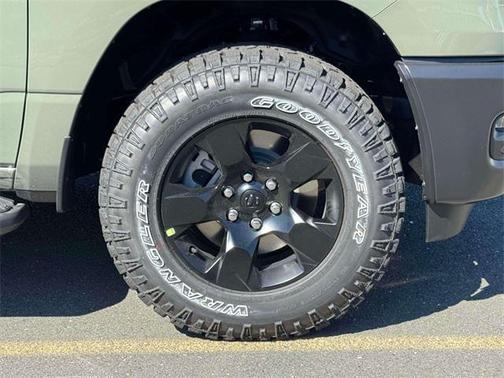 2026 RAM 1500 Warlock Crew Cab 4x4 5'7' Box