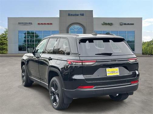 2025 Jeep Grand Cherokee Altitude