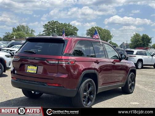 2023 Jeep Grand Cherokee Altitude