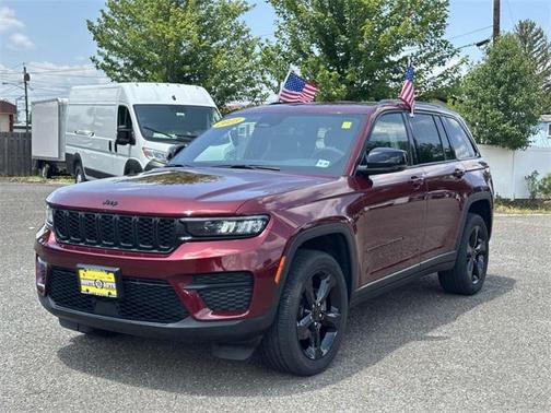 2023 Jeep Grand Cherokee Altitude
