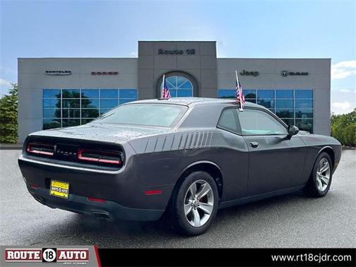 2015 Dodge Challenger SXT