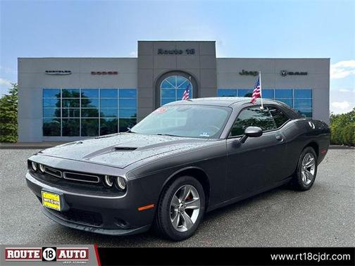 2015 Dodge Challenger SXT