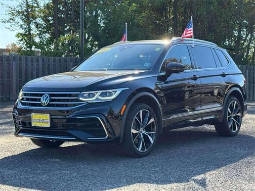 2022 Volkswagen Tiguan 2.0T SEL R-Line 4MOTION