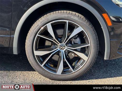 2022 Volkswagen Tiguan 2.0T SEL R-Line 4MOTION
