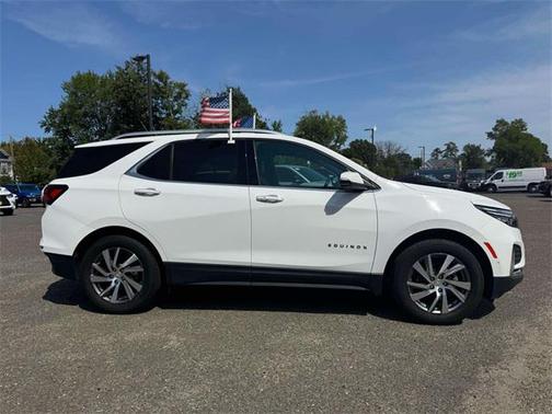 2022 Chevrolet Equinox Premier w/1LZ