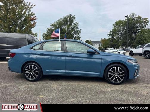2025 Volkswagen Jetta 1.5T SE