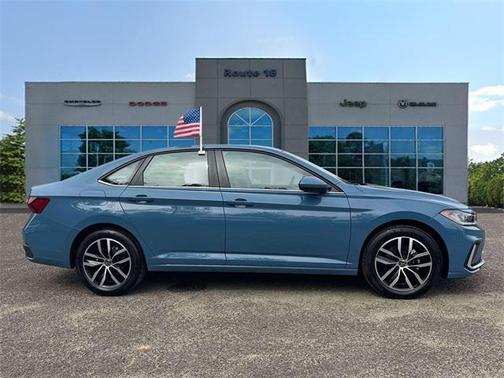 2025 Volkswagen Jetta 1.5T SE