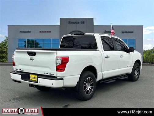 2021 Nissan Titan SV