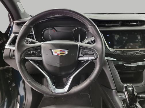 2025 Cadillac XT6 Premium Luxury AWD