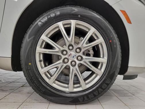 2023 Buick Enclave Essence AWD