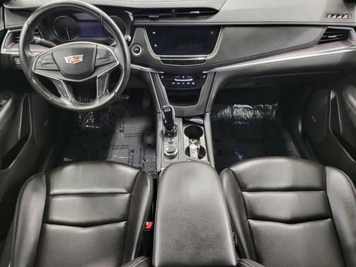 2022 Cadillac XT5 Luxury