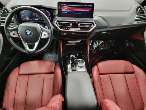 2025 BMW X4 xDrive30i