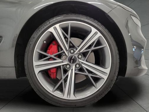 2025 Genesis G70 2.5T AWD
