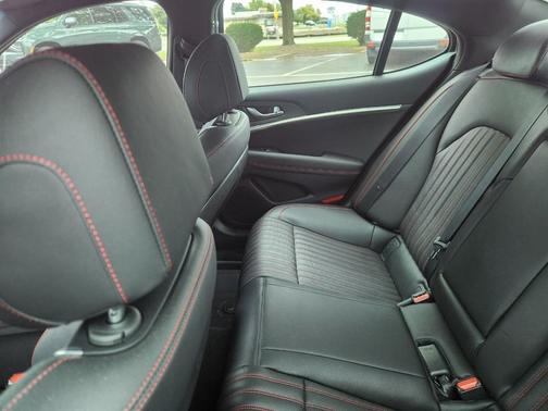 2025 Genesis G70 2.5T AWD