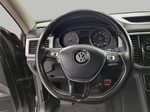 Deep Black Pearl 2019 Volkswagen Atlas 3.6L SEL