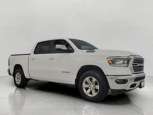 Bright White Clearcoat 2023 RAM 1500 Laramie