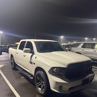 2018 RAM 1500 Night Crew Cab 4x4 5'7' Box
